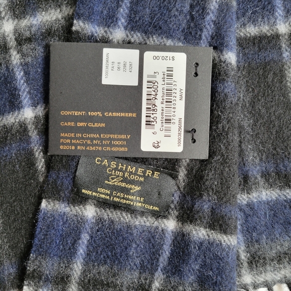 🆕️100% Cashmere Club Room Men's Blue Plaid Scarf - Picture 2 of 9